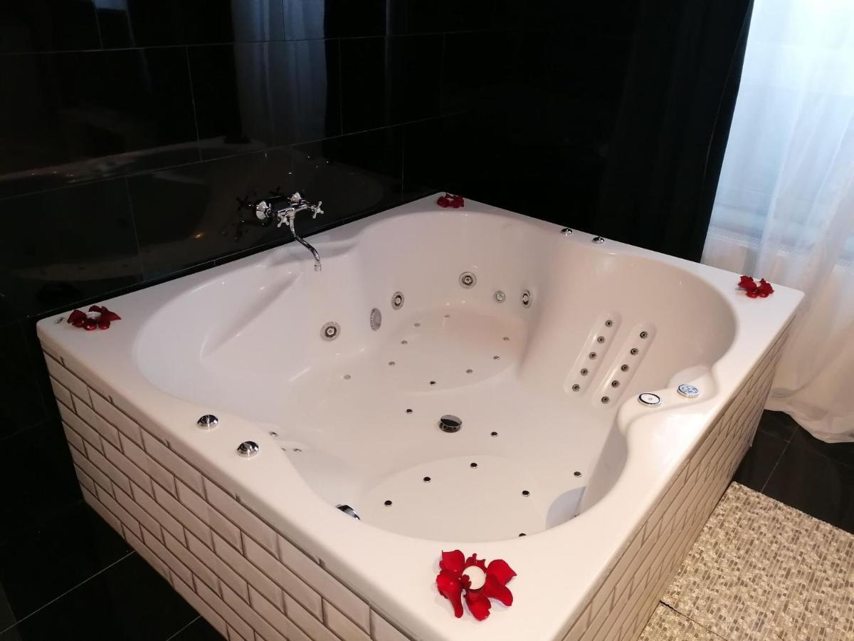 Apartamenty Jacuzzi, klima, wifi, Zielona Góra Zewnętrze zdjęcie